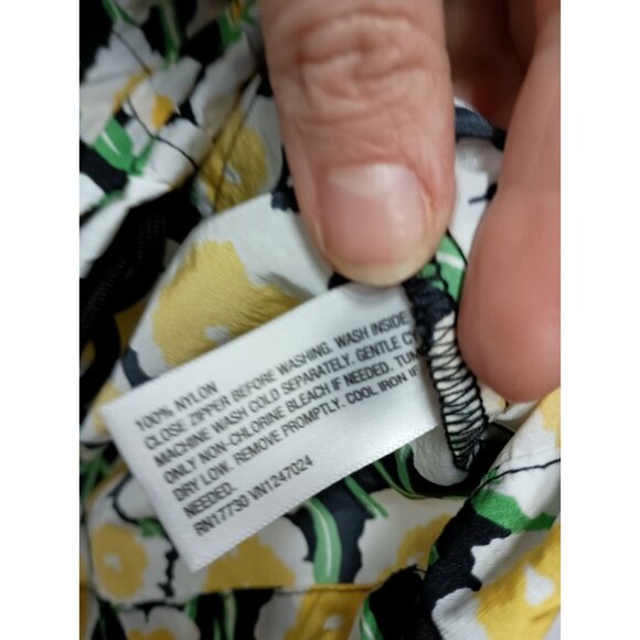 Diane Von Furstenberg X Target Hooded Vest Womens Medium Poppy Nylon Packable - Picture 6 of 8